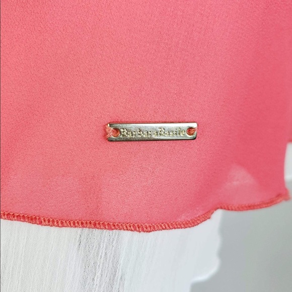 Barbara Basil’s Coliez Coral and White Top - Picture 5 of 5